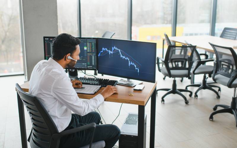 Top 5 Algorithmic Trading Strategies Every Retail Trader Should Know in 2025